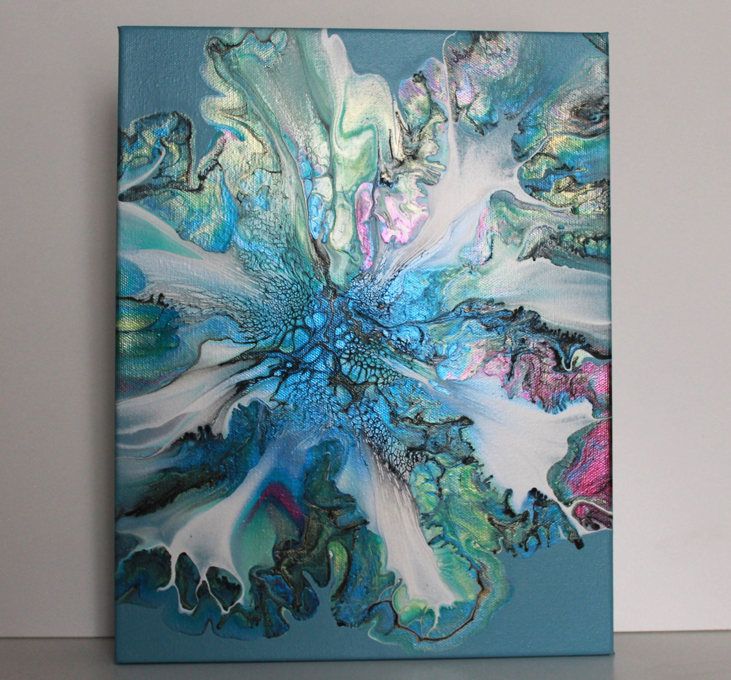 Fluid Art Bloom