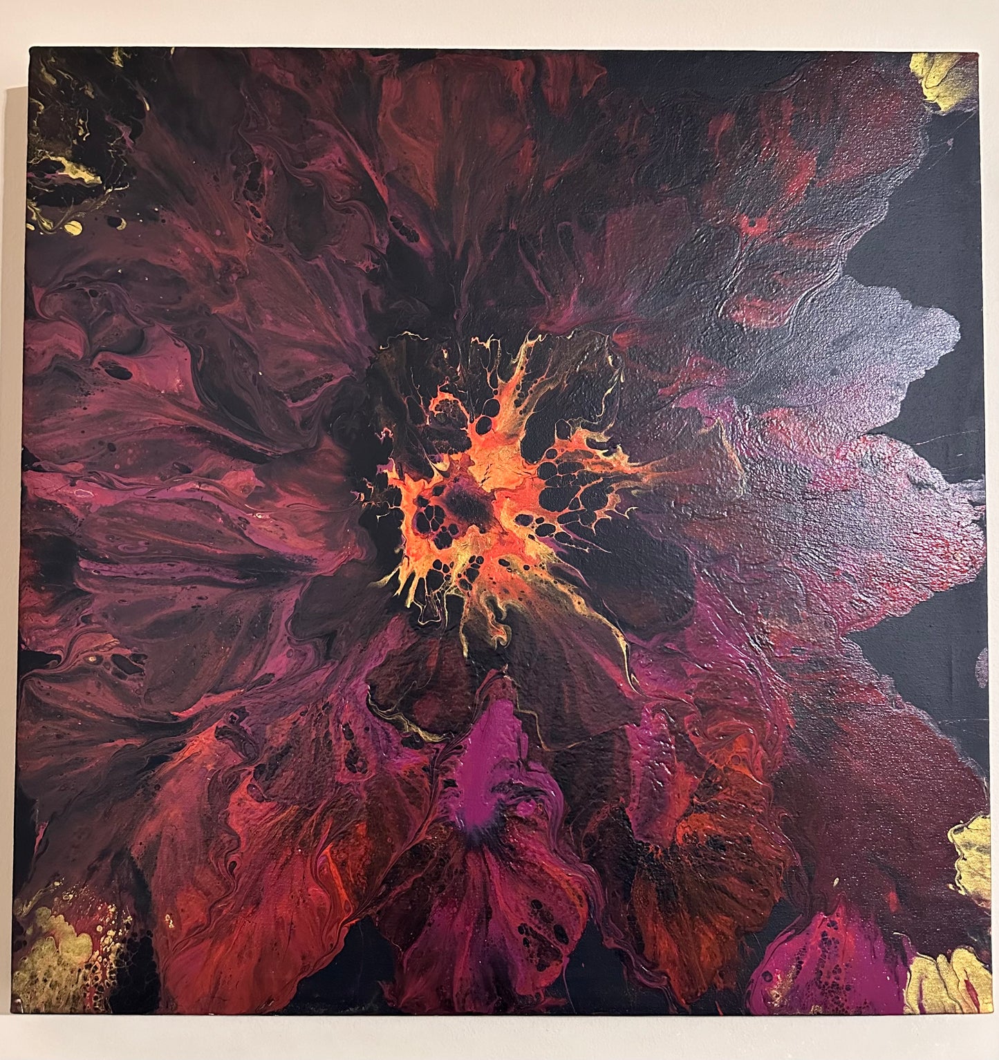 24"x24" Flaming Bloom Blowout